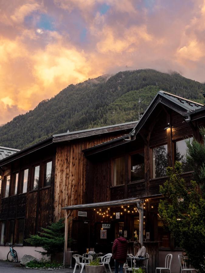 Auberge De Jeunesse Hi Chamonix Exterior photo
